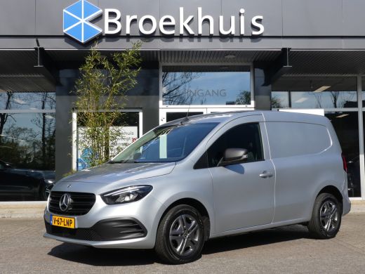 Mercedes Citan 110 CDI L1 Pro Automaat | TREKHAAK | NAVI | STOELVERWARMING | APPLE CARPLAY/ANDROID AUTO | Mercedes Citan 110 CDI L1 Pro Automaat | TREKHAAK | NAVI | STOELVERWARMING | APPLE CARPLAY/ANDROID AUTO |