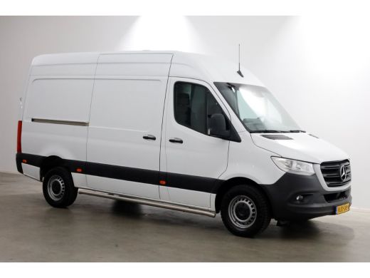 Mercedes Sprinter 317 CDI 170pk L2H2 RWD 9G Automaat Camera/Trekhaak 3500kg 03-2021 ActivLease financial lease