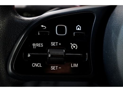 Mercedes Sprinter 317 CDI 170pk L2H2 RWD 9G Automaat Camera/Trekhaak 3500kg 03-2021 ActivLease financial lease