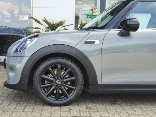 Mini Cooper 1.5 Business Edition | Full LED | Cruise Control | Parkersensoren | Clima ActivLease financial lease