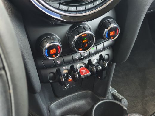 Mini Cooper 1.5 Business Edition | Full LED | Cruise Control | Parkersensoren | Clima ActivLease financial lease