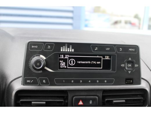 Opel Combo 1.6D 100PK TREKHAAK | AIRCO | BETIMMERING LAADRUIMTE | PARKEERSENSOREN ActivLease financial lease