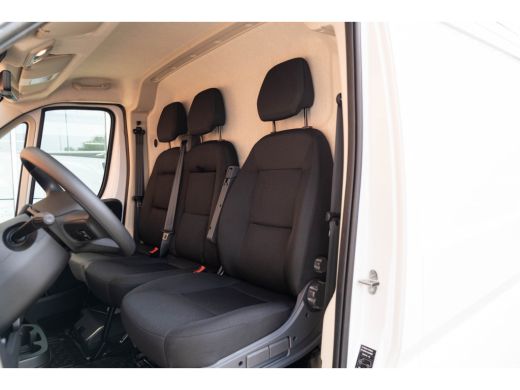 Opel Movano Opel 2.2D 120 S&S L2H1 3.0t | Camera | Parkeersensoren | Trekhaak | ActivLease financial lease