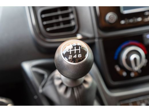 Opel Movano 2.2D 120 S&S L2H1 3.0t | Camera | Parkeersensoren | Trekhaak | ActivLease financial lease