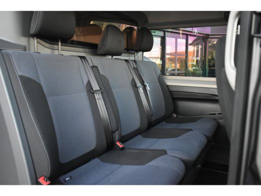 Opel Vivaro 1.6 CDTI L2H1 DC Sport 5p. | Navigatie | Achteruitrijcamera | Betimmering | Trekhaak | AllSeason ... ActivLease financial lease