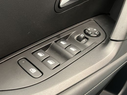 Peugeot 2008 1.2 PureTech 100 Allure | Achteruitrijcamera | Achteruitrijcamera | Apple Carplay/Android Auto|te... ActivLease financial lease