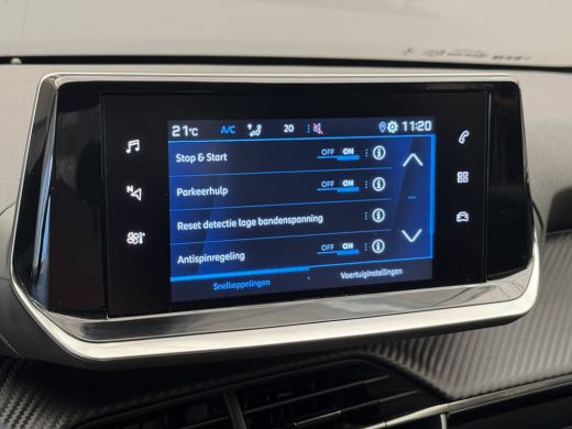 Peugeot 208 Peugeot 1.2 PureTech Allure AUTOMAAT! | 16''Lichtmetaal | Clima | Cruise | getint glas | Parkeers... ActivLease financial lease
