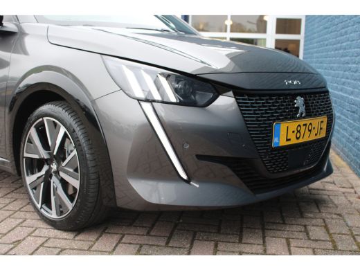 Peugeot 208 1.2 PureTech GT-Line | Automaat | Navigatie | Camera | Panoramadak | 25.000km | ActivLease financial lease