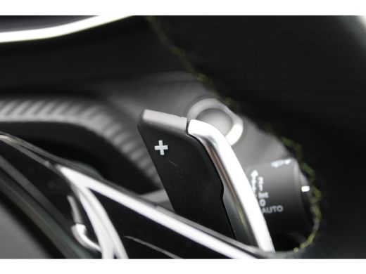 Peugeot 208 1.2 PureTech GT-Line | Automaat | Navigatie | Camera | Panoramadak | 25.000km | ActivLease financial lease