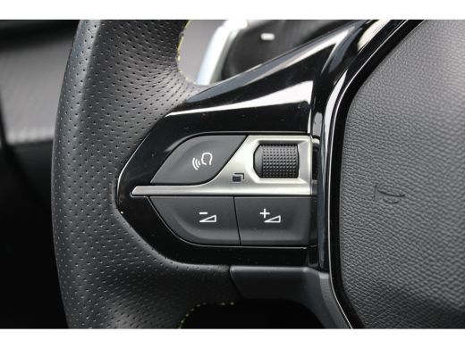 Peugeot 208 1.2 PureTech GT-Line | Automaat | Navigatie | Camera | Panoramadak | 25.000km | ActivLease financial lease