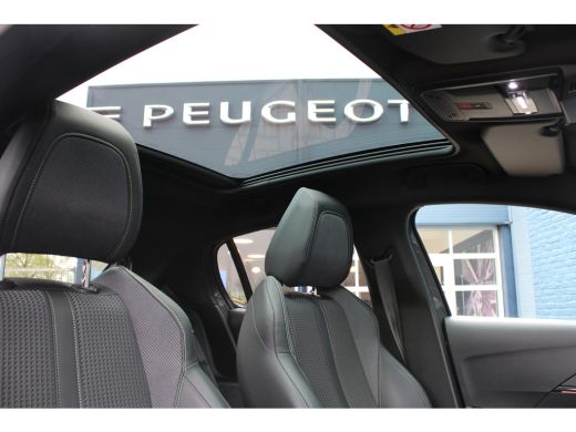 Peugeot 208 1.2 PureTech GT-Line | Automaat | Navigatie | Camera | Panoramadak | 25.000km | ActivLease financial lease