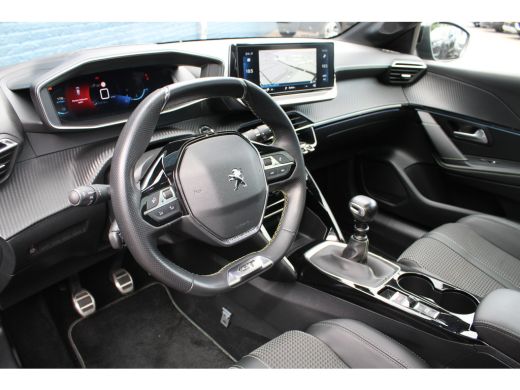 Peugeot 208 1.2 PureTech GT | Navigatie | Camera | Panoramadak | Apple carplay | 17 Inch | ActivLease financial lease
