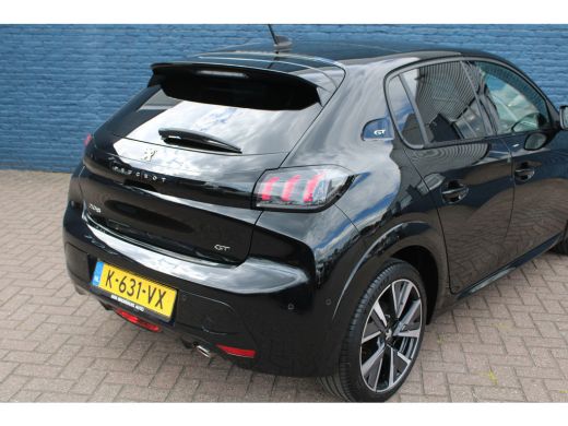 Peugeot 208 1.2 PureTech GT | Navigatie | Camera | Panoramadak | Apple carplay | 17 Inch | ActivLease financial lease