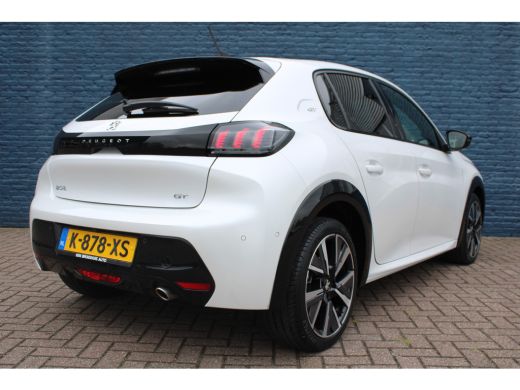 Peugeot 208 Peugeot 1.2 PureTech GT | Navigatie | Camera | Panoramadak | Parelmoer | 39.000km | ActivLease financial lease