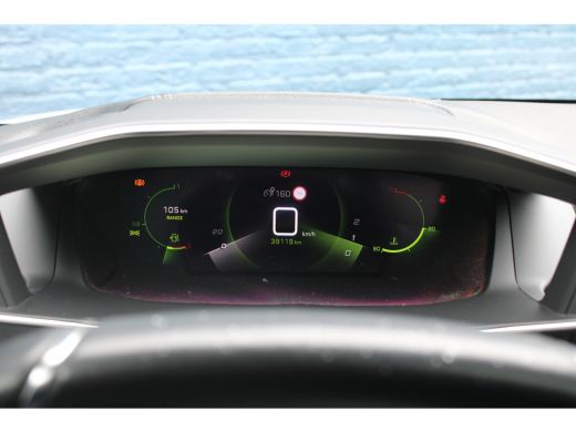 Peugeot 208 Peugeot 1.2 PureTech GT | Navigatie | Camera | Panoramadak | Parelmoer | 39.000km | ActivLease financial lease