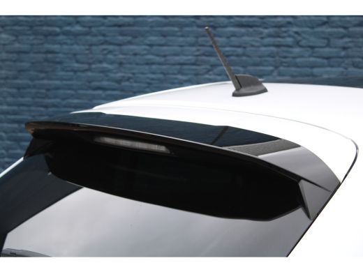 Peugeot 208 Peugeot 1.2 PureTech GT | Navigatie | Camera | Panoramadak | Parelmoer | 39.000km | ActivLease financial lease