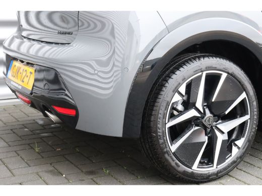 Peugeot 208 Peugeot HYBRID 100PK GT PACK AUTOMAAT / NAVI / LEDER / CLIMA / PDC / 17" LMV / CAMERA / KEYLESS /... ActivLease financial lease