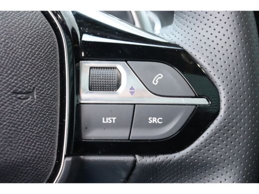 Peugeot 208 Peugeot HYBRID 100PK GT PACK AUTOMAAT / NAVI / LEDER / CLIMA / PDC / 17" LMV / CAMERA / KEYLESS /... ActivLease financial lease