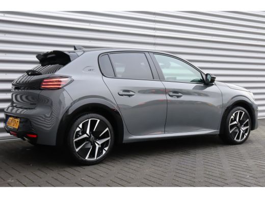 Peugeot 208 Peugeot HYBRID 100PK GT PACK AUTOMAAT / NAVI / LEDER / CLIMA / PDC / 17" LMV / CAMERA / KEYLESS /... ActivLease financial lease
