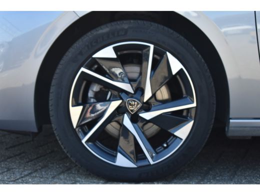 Peugeot 308 SW 1.2 PureTech Allure Pack Business 130pk Automaat | Navigatie | Achteruitrijcamera | Keyless-En... ActivLease financial lease