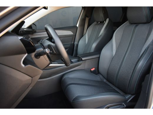Peugeot 308 SW 1.2 PureTech Allure Pack Business 130pk Automaat | Navigatie | Achteruitrijcamera | Keyless-En... ActivLease financial lease