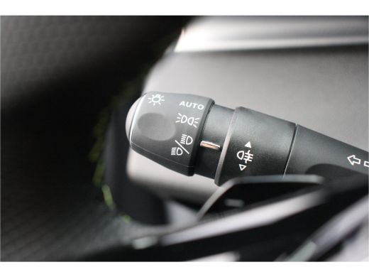 Peugeot 408 Peugeot 1.2 HYBRID 136PK GT AUTOMAAT / NAVI / LEDER / LED / PDC / 19" LMV / CAMERA / KEYLESS / AL... ActivLease financial lease