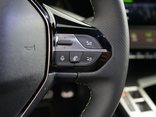 Peugeot 408 Peugeot 1.2 Hybrid 145 e-DCS6 GT | 19"LM velgen | 360 Vision & Drive Assist Pack | Keyless entry ActivLease financial lease