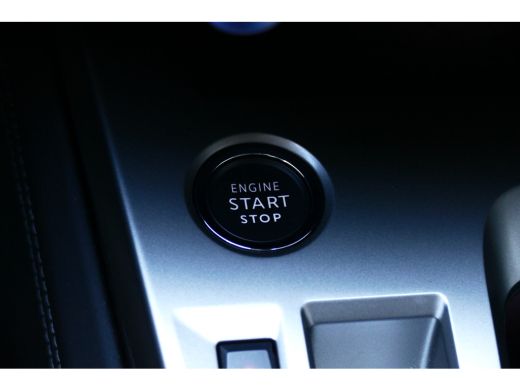 Peugeot 408 1.2 PURETECH 130PK ALLURE PACK AUTOMAAT / NAVI / CLIMA / PDC / 19"LMV / CAMERA / KEYLESS / FULL-L... ActivLease financial lease