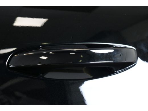 Peugeot 5008 Hybrid 136 e-DCS6 Allure | Panoramic navigation Pack | 7-Zits | Keyless Entry | Camera | LED kopl... ActivLease financial lease