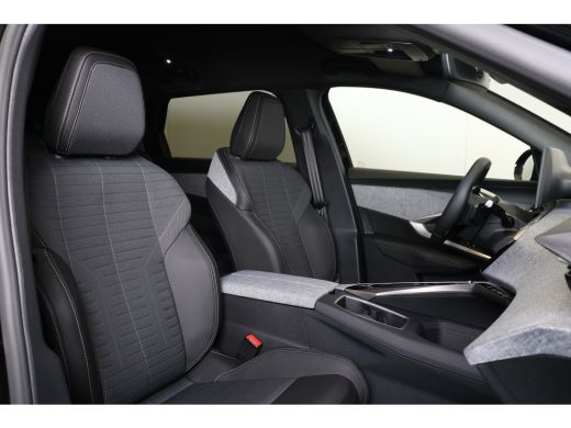 Peugeot 5008 Hybrid 136 e-DCS6 Allure | Panoramic navigation Pack | 7-Zits | Keyless Entry | Camera | LED kopl... ActivLease financial lease