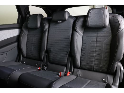 Peugeot 5008 Hybrid 136 e-DCS6 Allure | Panoramic navigation Pack | 7-Zits | Keyless Entry | Camera | LED kopl... ActivLease financial lease