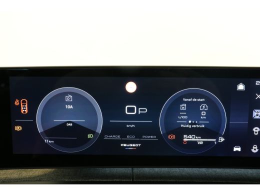 Peugeot 5008 Hybrid 136 e-DCS6 Allure | Panoramic navigation Pack | 7-Zits | Keyless Entry | Camera | LED kopl... ActivLease financial lease