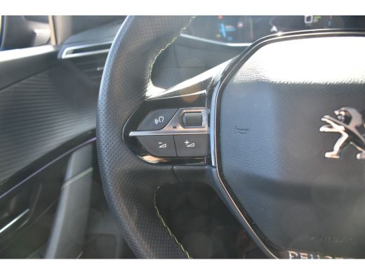 Peugeot e-208 Peugeot EV GT 350 50 kWh 3 Fase | Navigatie | Sportstoelen | 1e Eigenaar | Dealeronderhouden | Ha... ActivLease financial lease