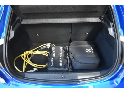 Peugeot e-208 Peugeot EV GT 350 50 kWh 3 Fase | Navigatie | Sportstoelen | 1e Eigenaar | Dealeronderhouden | Ha... ActivLease financial lease