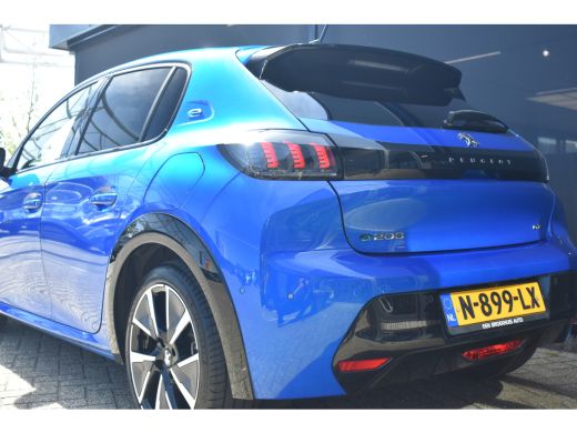 Peugeot e-208 Peugeot EV GT 350 50 kWh 3 Fase | Navigatie | Sportstoelen | 1e Eigenaar | Dealeronderhouden | Ha... ActivLease financial lease