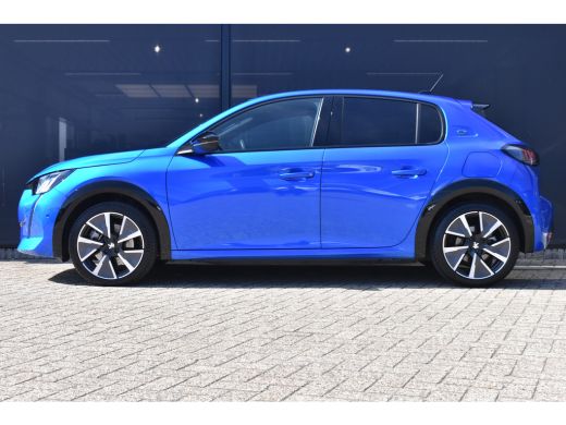 Peugeot e-208 Peugeot EV GT 350 50 kWh 3 Fase | Navigatie | Sportstoelen | 1e Eigenaar | Dealeronderhouden | Ha... ActivLease financial lease