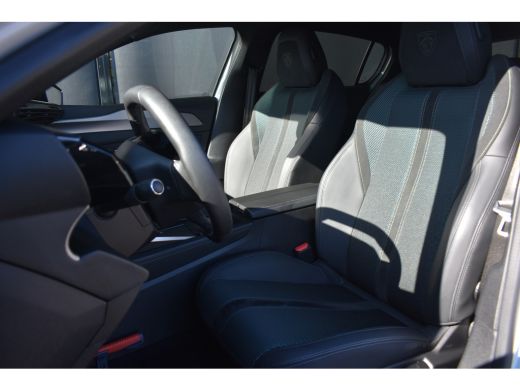 Peugeot E-308 EV GT First Edition 54 kWh 3 Fase | Navigatie | Stoelverwarming | Adaptive Cruise | Keyless-Entry... ActivLease financial lease