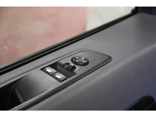 Peugeot Expert 226C 1.6 BlueHDI 95 Premium ActivLease financial lease