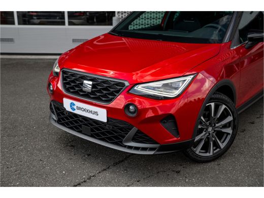 Seat Arona 1.0 EcoTSI 95PK FR Anniversary | 18'' LMV | Achteruitrijcamera | Extra Fabrieksgarantie | Cruise ... ActivLease financial lease