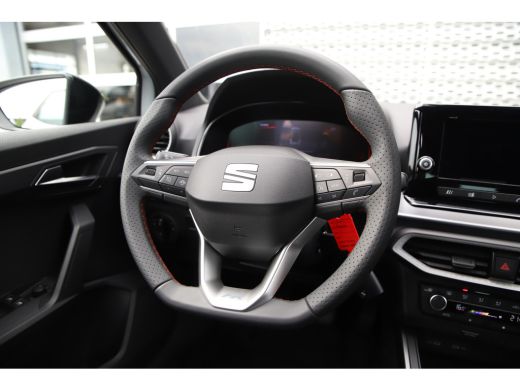 Seat Arona 1.0 EcoTSI 96PK FR Anniversary | 18'' LMV | Extra Fabrieksgarantie | App-Connect | Cruise Control... ActivLease financial lease