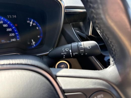 Toyota Corolla 1.8 Hybrid Style Bi-Tone | Navigatie | Apple CarPlay/Android auto | Achteruitrijcamera ActivLease financial lease