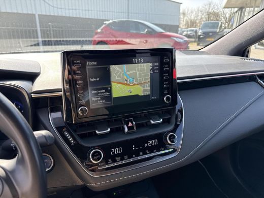 Toyota Corolla 1.8 Hybrid Style Bi-Tone | Navigatie | Apple CarPlay/Android auto | Achteruitrijcamera ActivLease financial lease