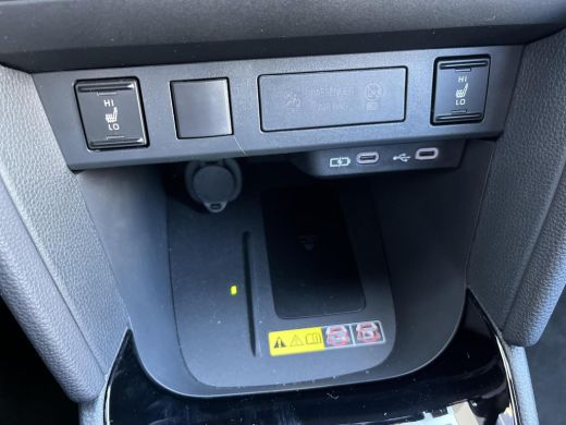 Toyota Yaris Cross 1.5 Hybrid 115 First Edition | All-in prijs | Automaat | Stoelverwarming | Apple / Android auto ActivLease financial lease