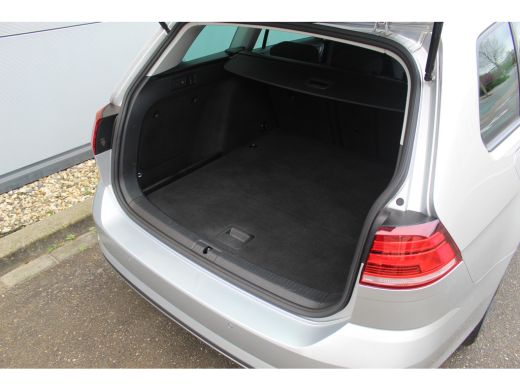 Volkswagen GOLF Variant 1.0 TSI Comfortline | Adapt. Cruise | PDC V+A | Climate | Navi | DAB | LMV 16" | ActivLease financial lease