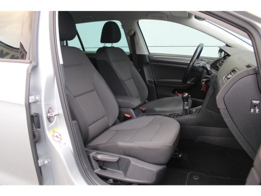 Volkswagen GOLF Variant 1.0 TSI Comfortline | Adapt. Cruise | PDC V+A | Climate | Navi | DAB | LMV 16" | ActivLease financial lease