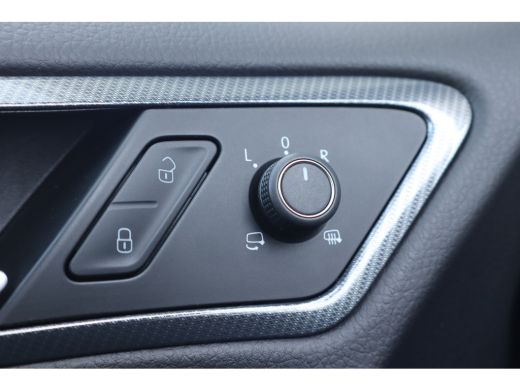 Volkswagen GOLF Variant 1.5 TSI 150PK 7-DSG Highline Business R | Trekhaak | Virtual Cockpit | Achteruitrijcamera | ActivLease financial lease