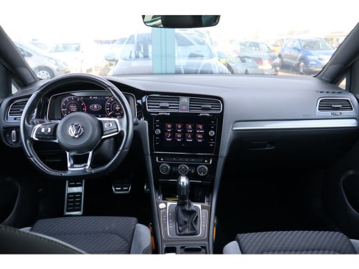 Volkswagen GOLF Variant 1.5 TSI 150PK 7-DSG Highline Business R | Trekhaak | Virtual Cockpit | Achteruitrijcamera | ActivLease financial lease