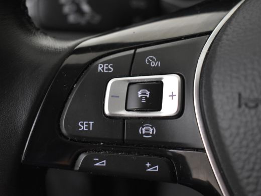 Volkswagen T-Roc 1.5 TSI DSG/AUTO Sport 150pk | 1e eigenaar | Adaptief cruise control | Navigatie | Parkeersensore... ActivLease financial lease