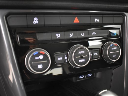 Volkswagen T-Roc 1.5 TSI DSG/AUTO Sport 150pk | 1e eigenaar | Adaptief cruise control | Navigatie | Parkeersensore... ActivLease financial lease