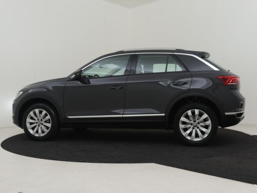 Volkswagen T-Roc 1.5 TSI DSG/AUTO Sport 150pk | 1e eigenaar | Adaptief cruise control | Navigatie | Parkeersensore... ActivLease financial lease